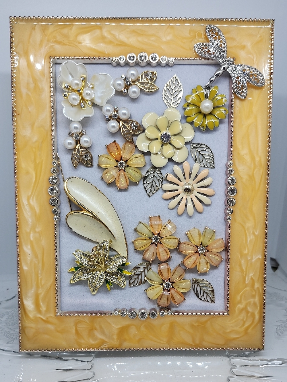 Floral Jewelry Art Picture - Yellow & Cream